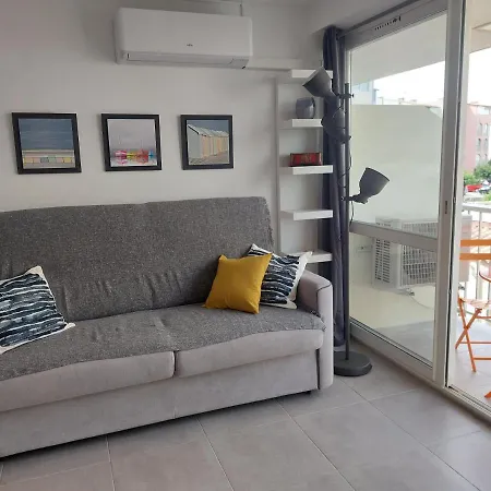 Charme Du Cap D'agde Apartment *