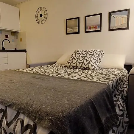 Charme Du Cap D'agde Apartment *